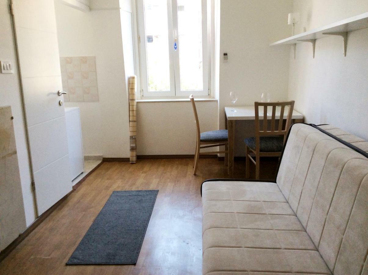 Studio Apartman Klara Daire Rijeka Dış mekan fotoğraf